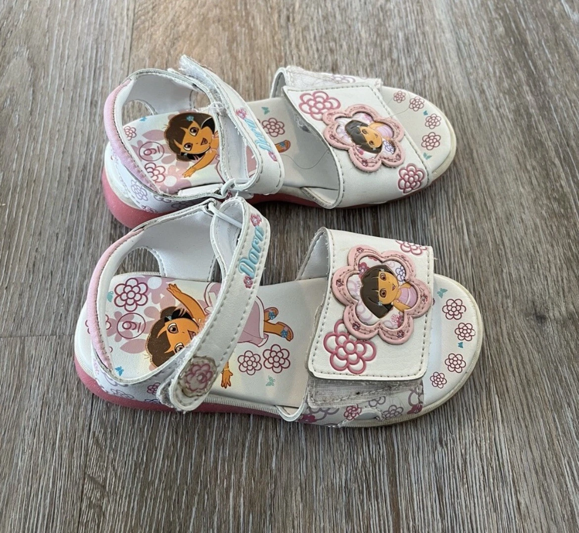 Dora the explorer best sale sandals
