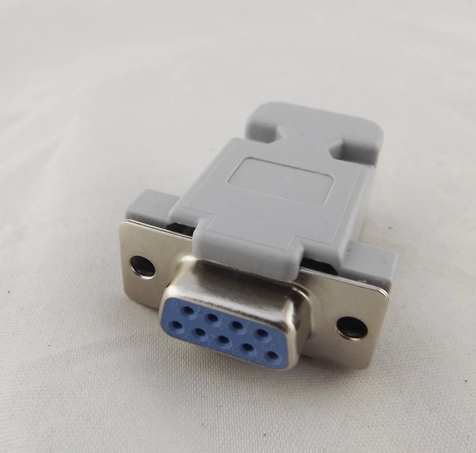 Conector D-Sub DB9 hembra 9 pines 2 filas y cubierta trasera de campana de plástico gris 1 pieza Foto 3 de 4