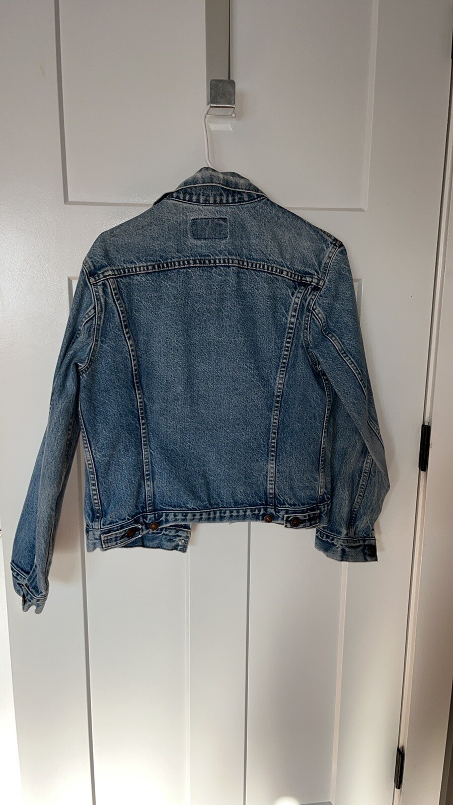 Levis Trucker Jacket Size 28 - image 3
