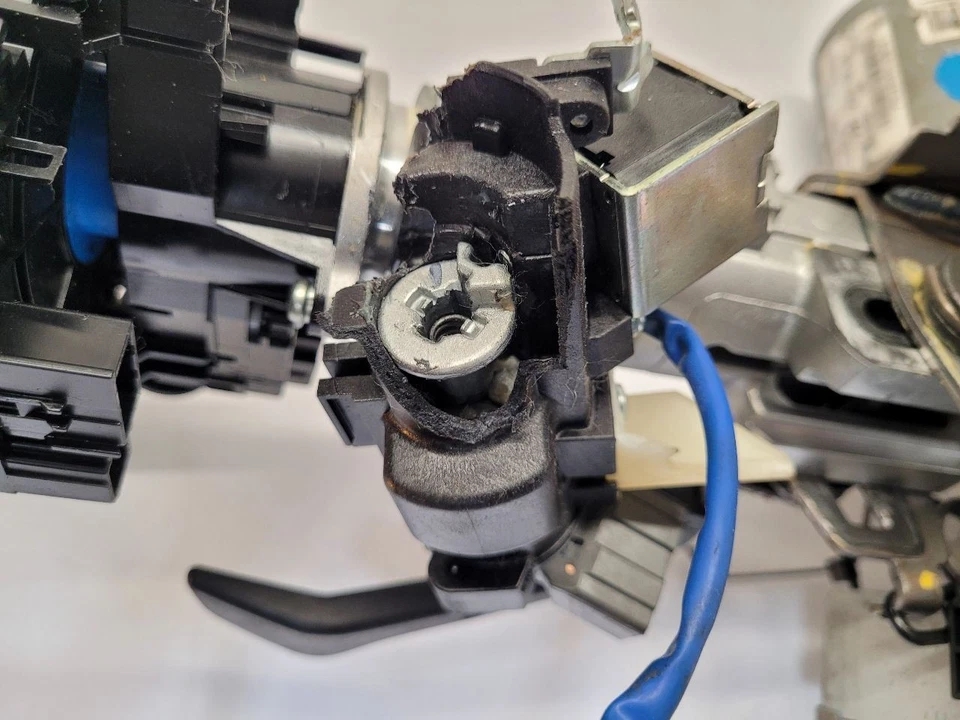 2014 - 2016 KIA FORTE Steering Column Floor Shift Sedan Without Fog Lamps  - Image 2 of 4