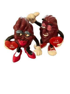 1988 The Califonia Raisins Valentine 3'' Figures - Be Mine and I'm Yours