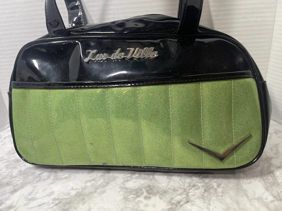 Bolso Cartera Lux De Ville Negro Patente Brillante Verde Lima Rockabilly Pinup Retro Foto 2 de 4