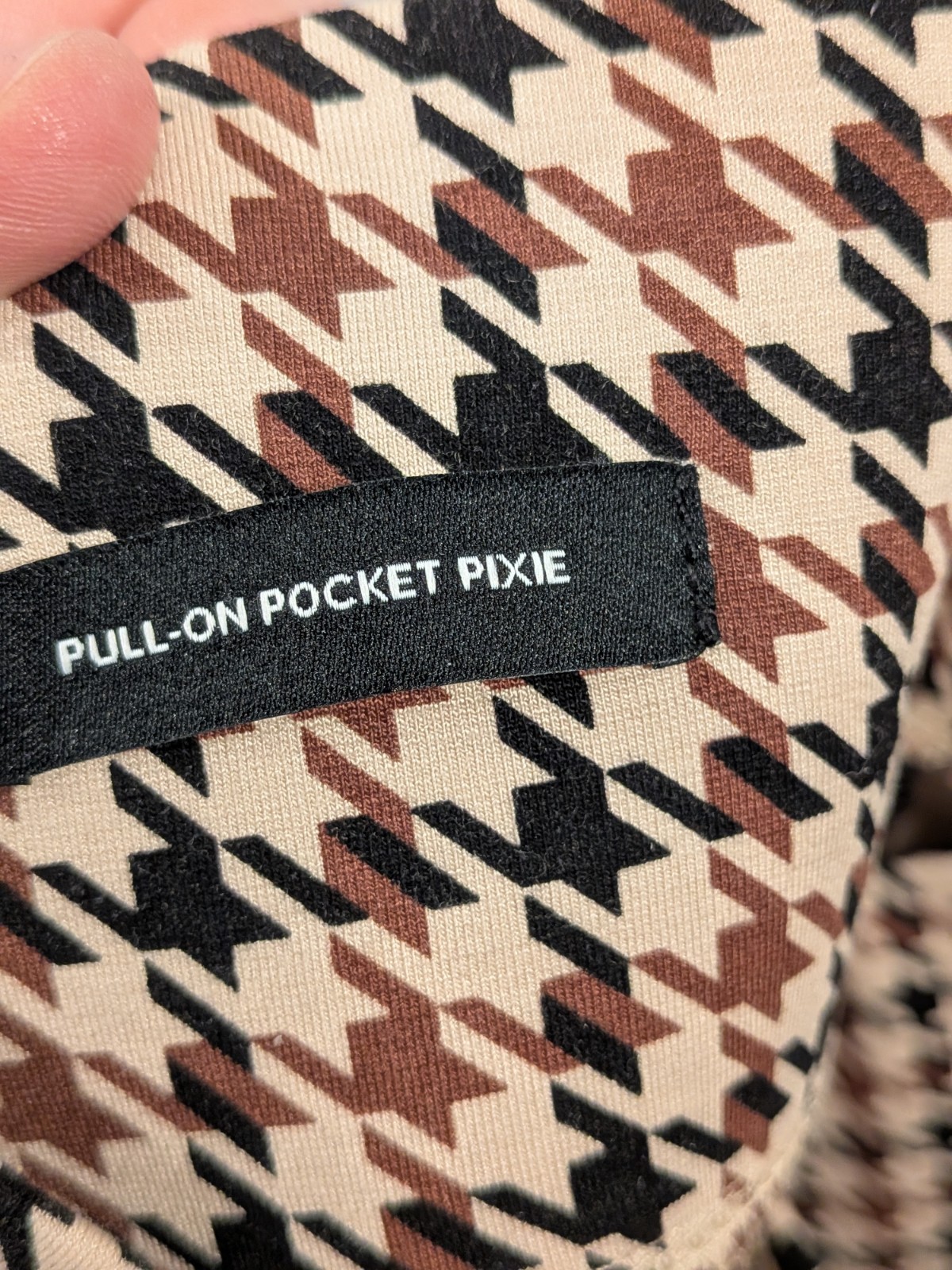 Studio By Torrid Pull On Pocket Check Pixie 1R Pa… - image 4