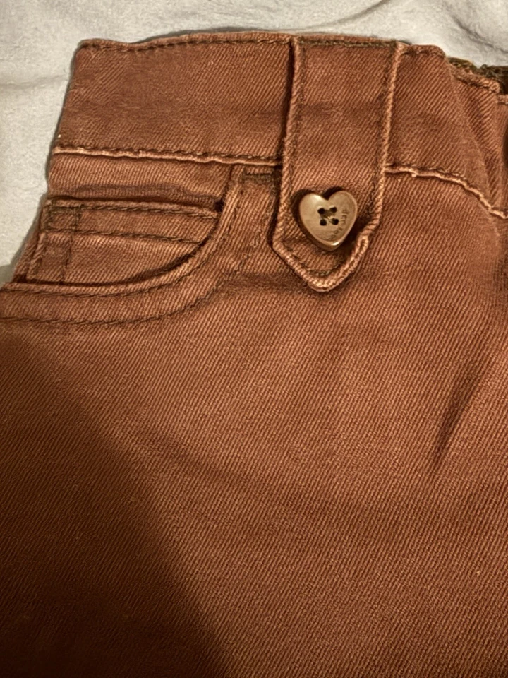 NWT BabyGap Little Girls Brown Vintage Heart Button Bootcut Pants; Size 18-24 M - Image 3 of 4