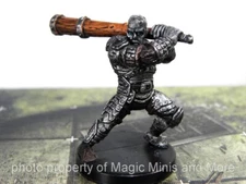 War of Dragon Queen ~ GOLIATH CLERIC OF KAVAKI #12 rare D&D miniature + card