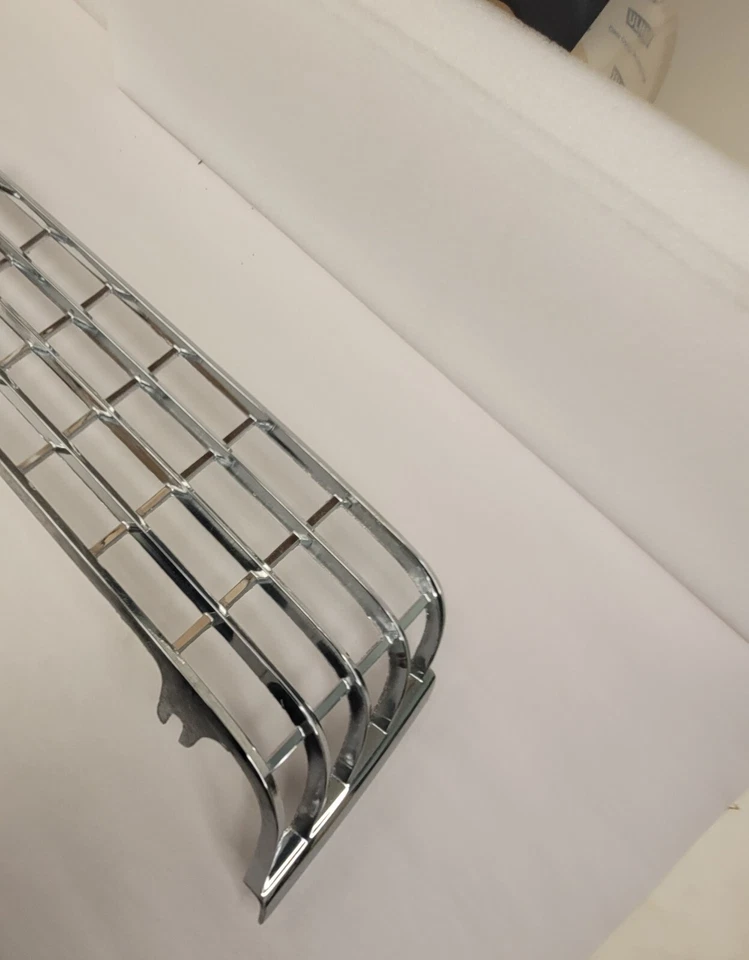 Radiador delantero izquierdo AMC Rambler Ambassador 1960 rejilla cromada mitad 3443485 nuevo en stock Foto 4 de 4