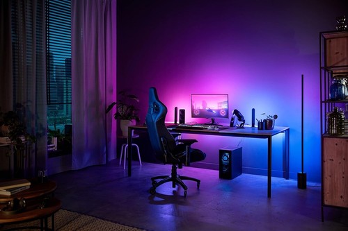 Philips Hue Play Gradient Lightstrip for PC 24-27" Monitor (1-Pack) - Picture 2 of 4