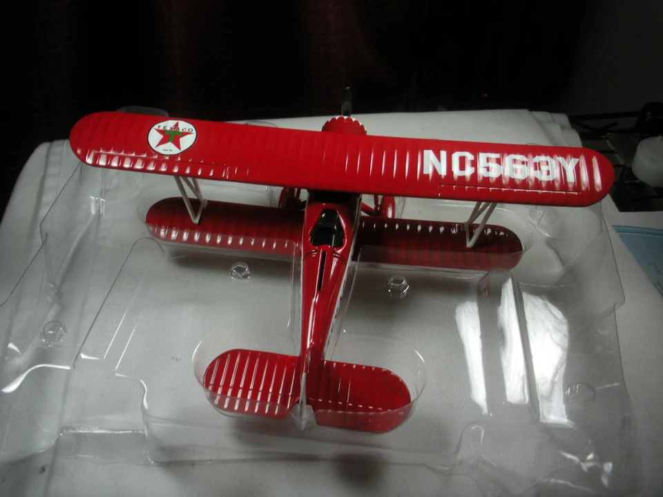 Wings of Texaco-1931 Stearman Biplane 3rd in series Diecast Bank- Great Detail - Image 2 of 4