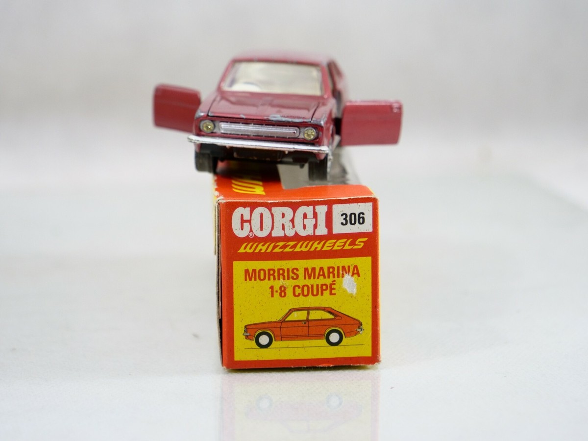 モーリス　マリーナ　1.8 クーペ　　コーギートイズ s-l400.jpg