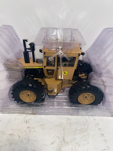 1/16 JOHN DEERE 7520 GOLD CHASER 50th Anniversary 1 of 50 VERY RARE - Picture 4 of 6