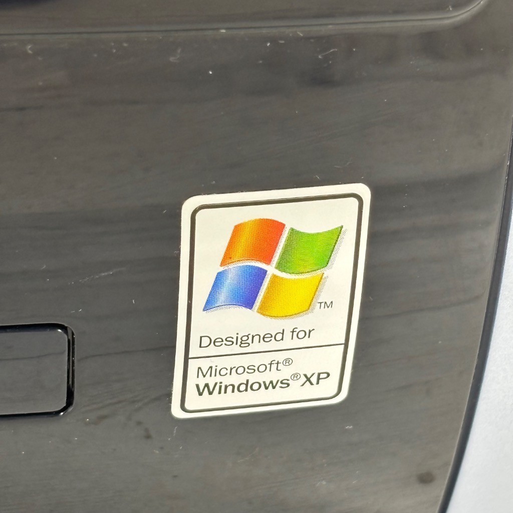 Windowsデスクトップ Manusinghe Don Running Check Disk!! On My