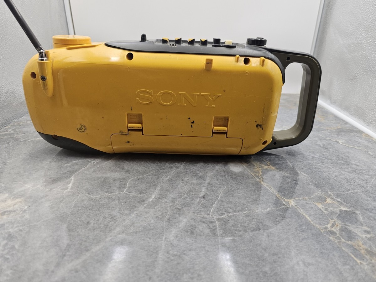 Vintage Sony Sports CFM-101 Yellow Cassette/Radio Stereo