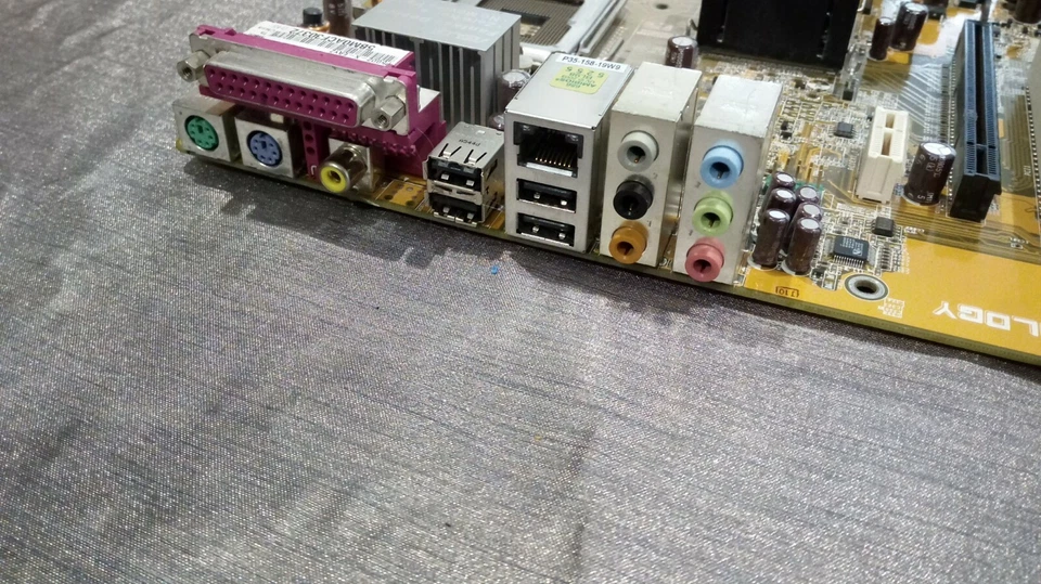 Placa Base ASUS P5GD2-X INTEL SOCKET 775  - Imagen 2 de 3