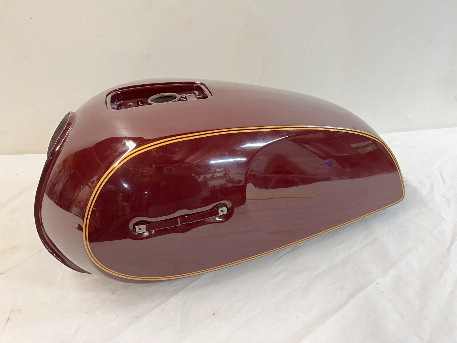 Yamaha XS1100 XS 1100 Eleven 1978 Motorcycle Fuel tank gas Original