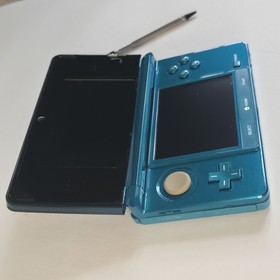 Nintendo 3DS Handheld System Aqua Blue with Charger Stylus & 2GB SD Memory Card