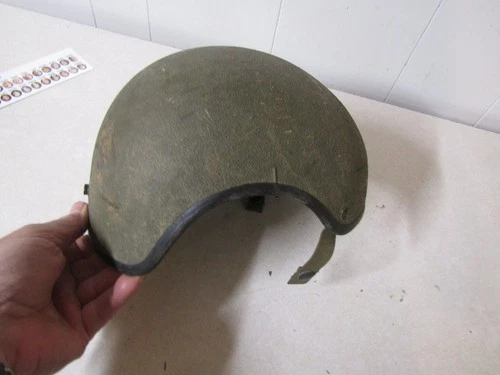 VINTAGE MILITARY HELMET COMBAT VEHICLE CREWMAN VIETNAM ERA MEDIUM SHELL ONLY #4