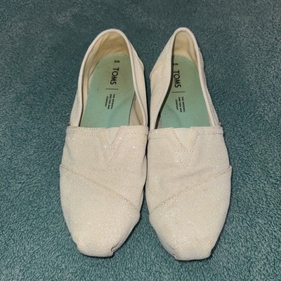 Toms Women s Alpargata Classic Slip-on Shoes Ivory/White Glitter Size 8