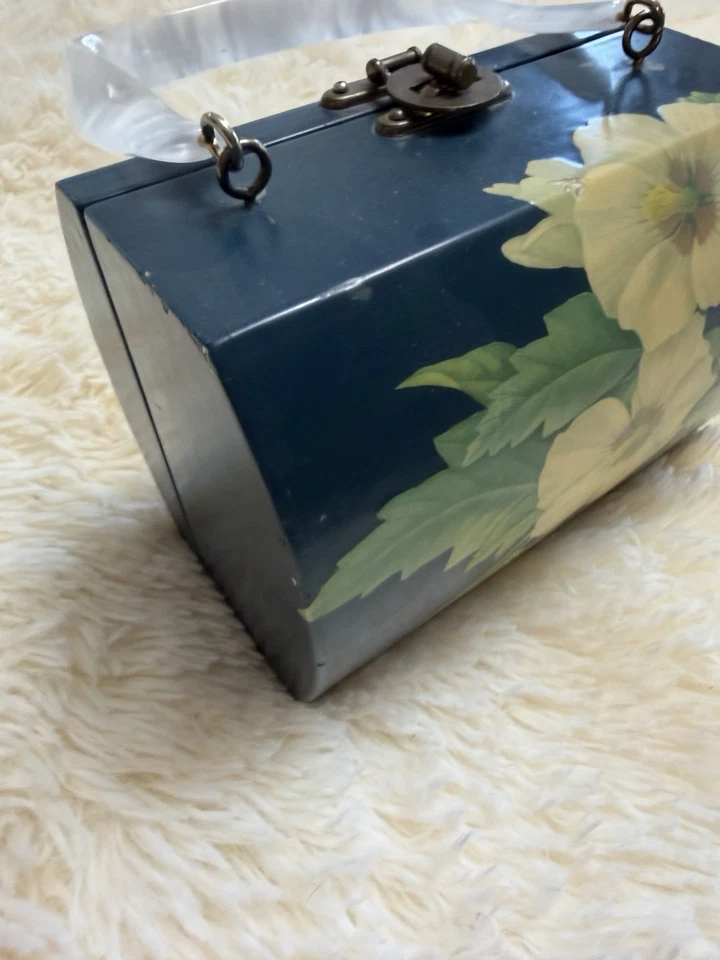 Cartera de metal vintage con asa Lucite hecha en Italia Foto 4 de 4