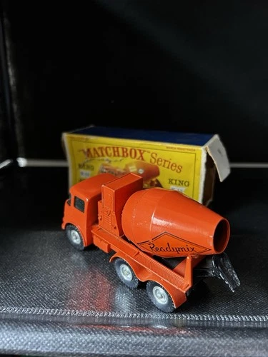 Matchbox Lesney King Size K-13 Ready-Mix Concrete Truck with Box