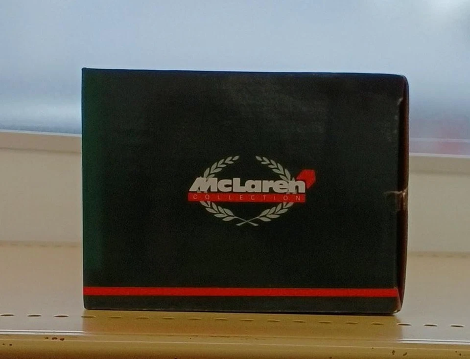 Paul's Model Art 1/18 McLaren MP4 A. Senna Collectible Model - Image 3 of 4