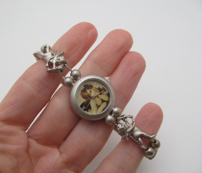 Cannes Angel Cherub Bracelet Watch Silver Tone Womens Quartz Vintage New Battery Vintage TMI Angel Cherub Gold Tone Leather Quartz Watch C  main image 3