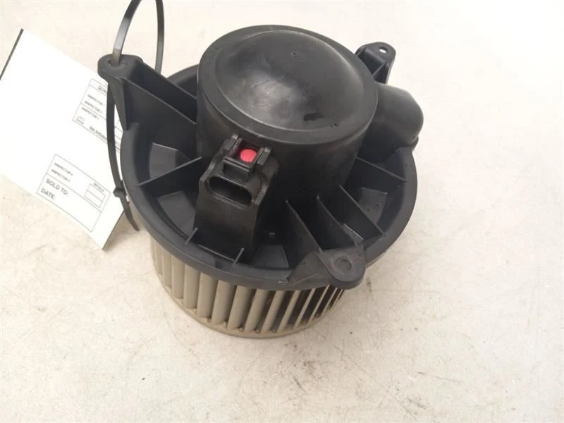 Motor soplador Nissan Armada 2004-2015 Foto 2 de 4