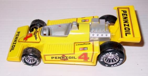 (1) Vintage 1980 Buddy L - PENNZOIL INDY RACE CAR #4 Tin Plastic Model (EX)
