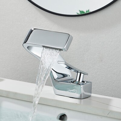 Rubinetto da bagno a cascata Miscelatore lavabo alto Rubinetto lavabo cromato Design moderno | Leroy Merlin