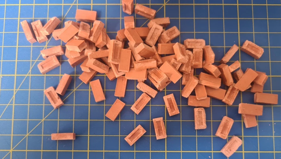 200 Miniatur-Dioramasteine im recycelten Stil im Maßstab 1:16 - Bild 3 von 4