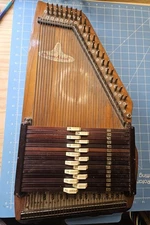 Vintage Rbi ChromAHarp Rhythm Band Inc Autoharp Dusty AS IS Estate Musical Instr
