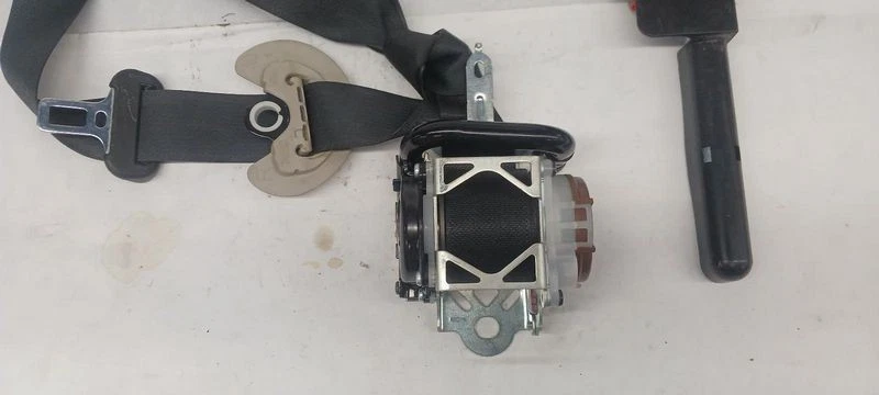 2015-2020年日产探路者前乘客安全带拉刀组件黑色 — 第 2/4 张图片