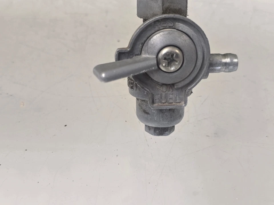 Yamaha GT80 1973 tanque de gasolina depósito de pila de combustible con llave y tapa GT MX 80 GT1 Foto 3 de 4