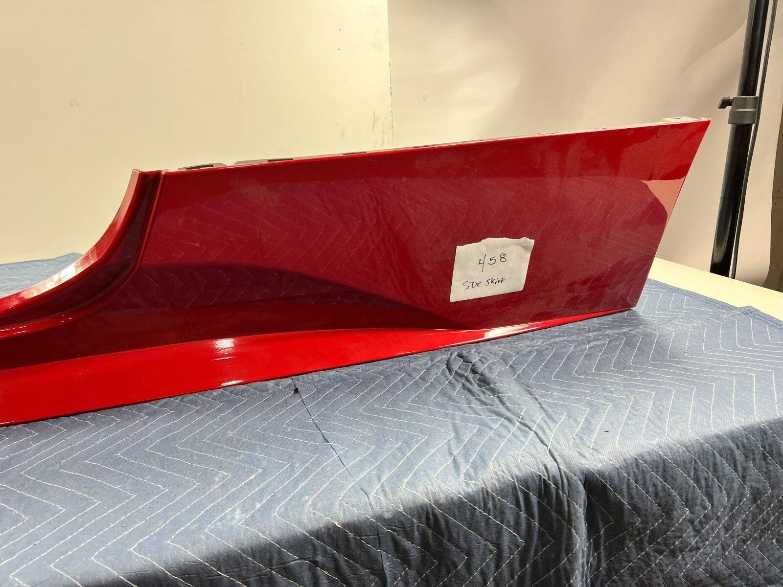 2010-2015 OEM FERRARI 458 Italia Spider Left Driver Rocker Side Skirt - 81361900