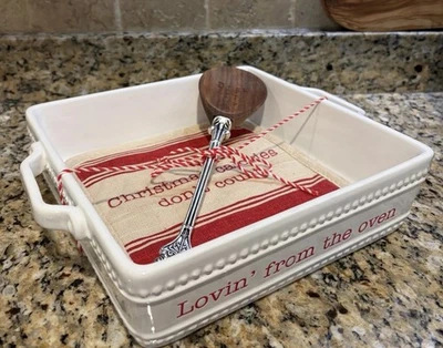 Mud Pie Holiday Baking Dish Potholder Spoon Set Lovin' from the Oven 2021 New - Image 1 of 4