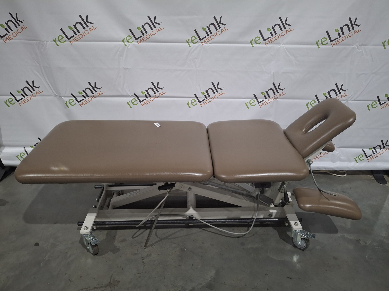 Armedica AMBAX5000 5 Section Hi-Lo Treatment Table
