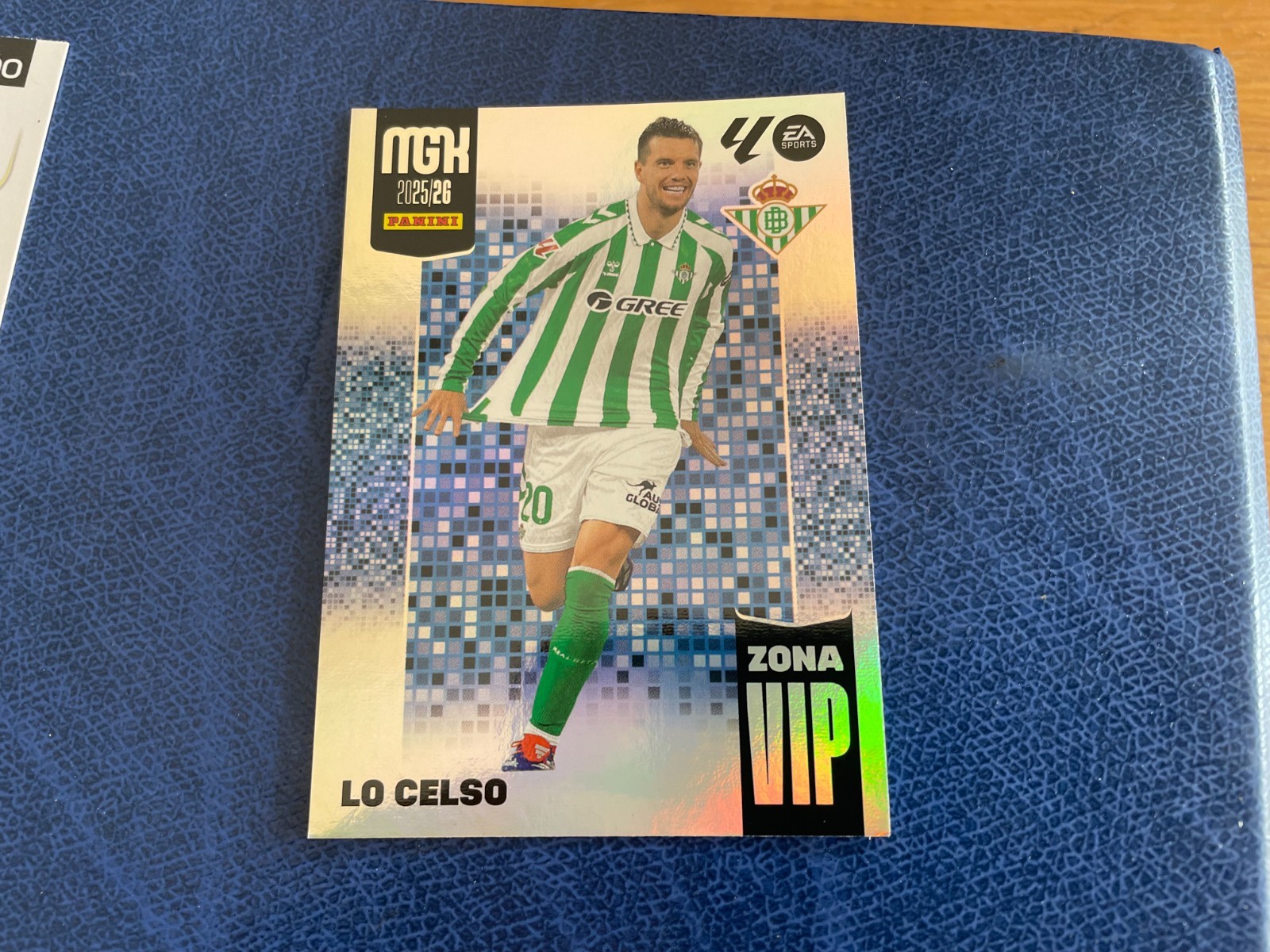PANINI MGK MEGACRACKS LA LIGA 2025/26 VIP ZONE REAL BETIS LO CELSO 401