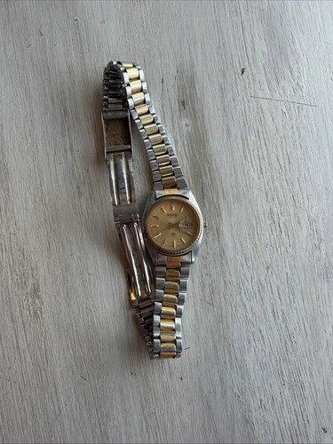 Vtg 1980s Seiko  Women’s Wrist Watch Two Tone Quartz Need Batteries