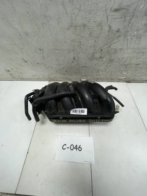 Honda Accord 2011 sedán LX 2,4 L colector de admisión superior fabricante de equipos originales+ Foto 4 de 4