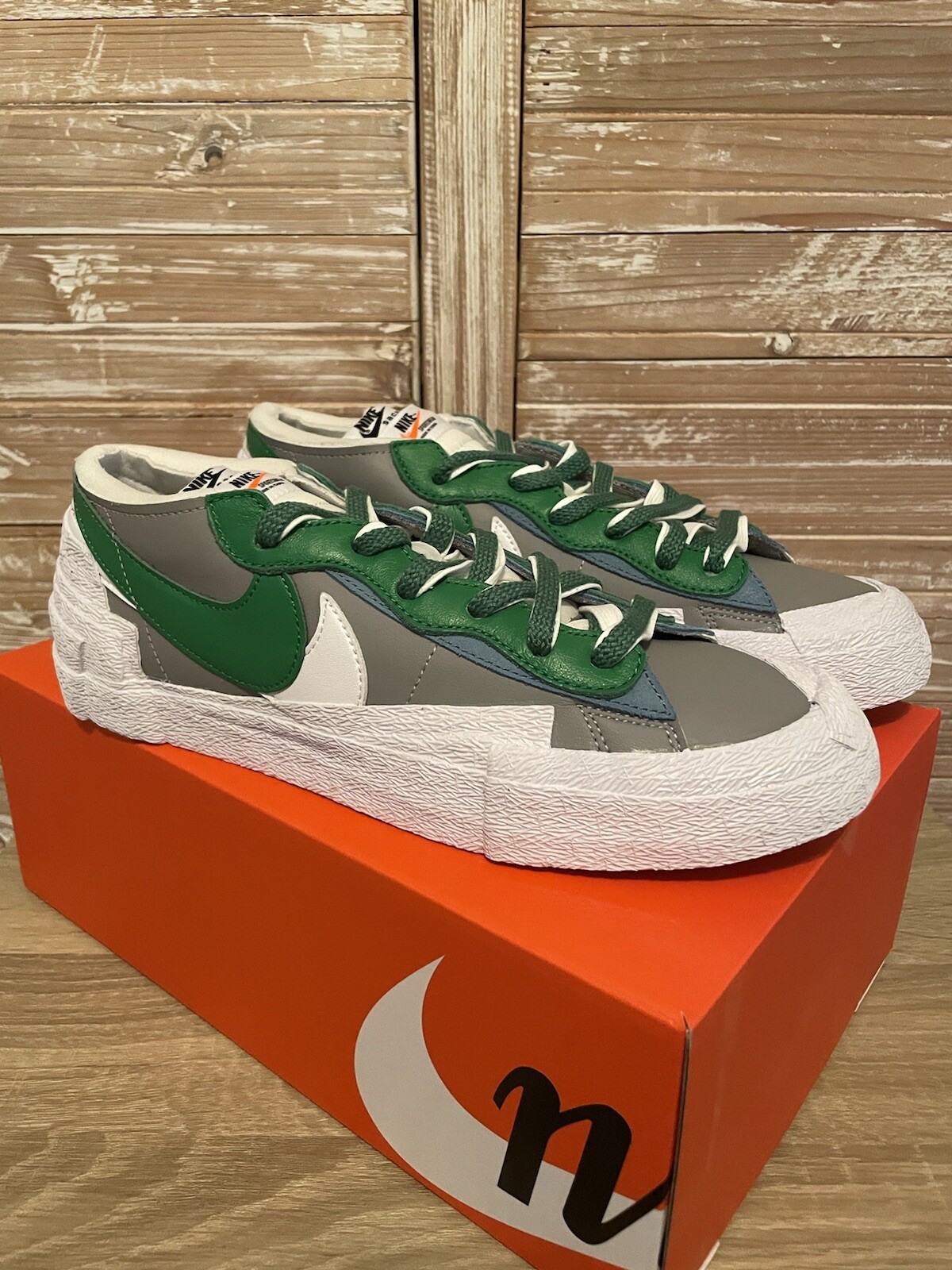 SACAI X NIKE NUOVO!!! NIKE X SACAI BLAZER BASSO VERDE CLASSICO DD1877 001 TAGLIA 9 5