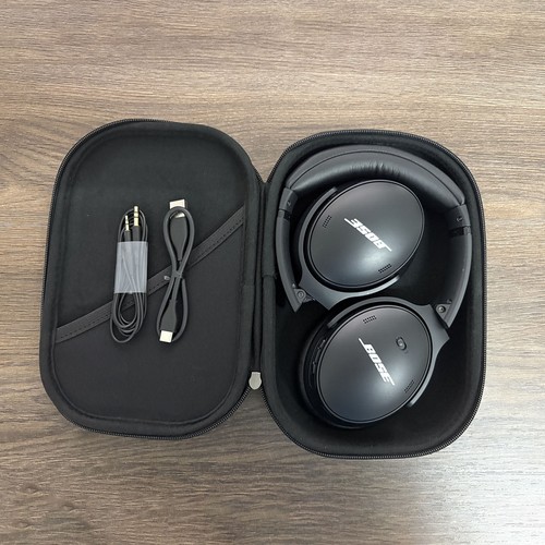 Auriculares inalámbricos con cancelación de ruido Bose QuietComfort QC45 - negros - Imagen 7 de 13