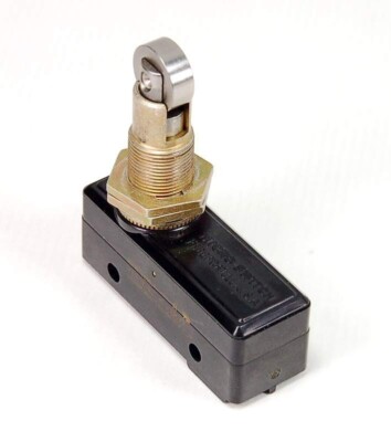 Honeywell Microswitch BZ2RQ18 Snap Action, SPDT Roller Plunger, 15A 125/250/480V