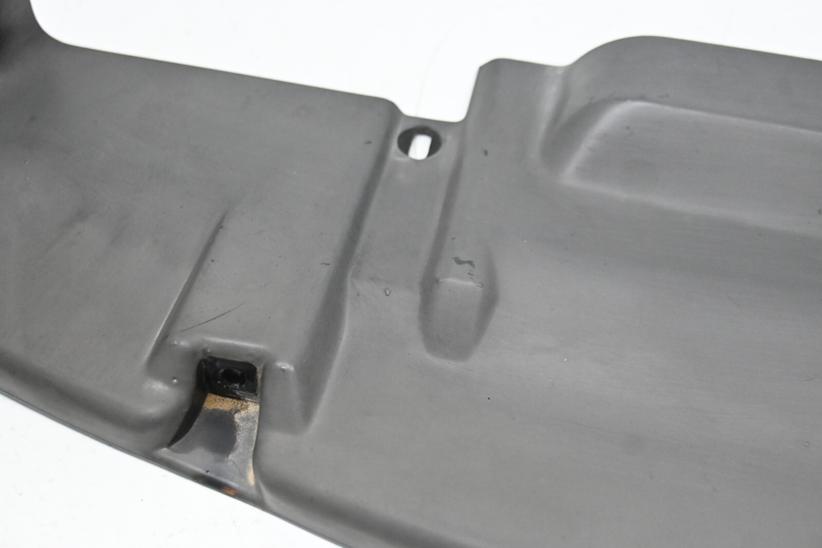 ⭐ 03-08 Maserati Quattroporte Front Lower Bumper Radiator Duct Vent Trim Oem