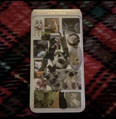 Samsung Galaxy Folder2 SM-G160N 32GB Unlocked LTE Black / White / Red