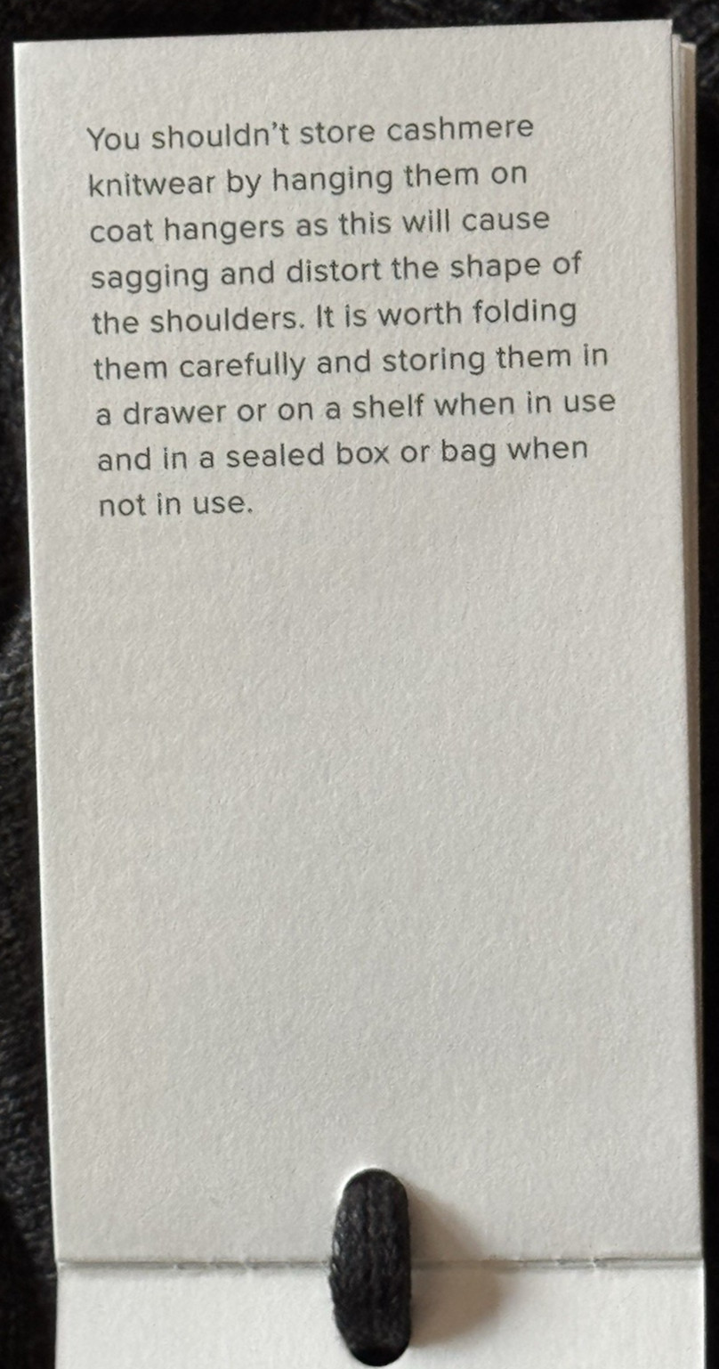 RODD & GUNN CASHMERE COMB SOFT SMOOTH FINISH & DE-PILING YOUR CASHMERE GARMENT