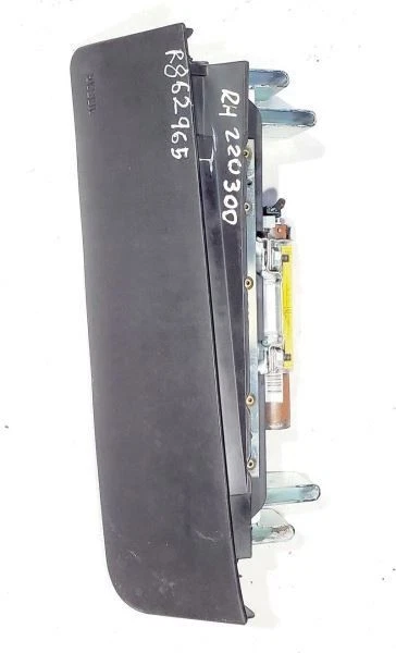 Пара подушек безопасности на коленях для пассажирской приборной панели от оригинального производителя 2003 2004 2005 2007 2008 BMW Z4 - Изображение 2 из 4