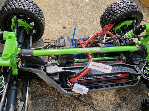 Traxxas Rustler 4x4 VXL Upgraded - Picture 5 of 16