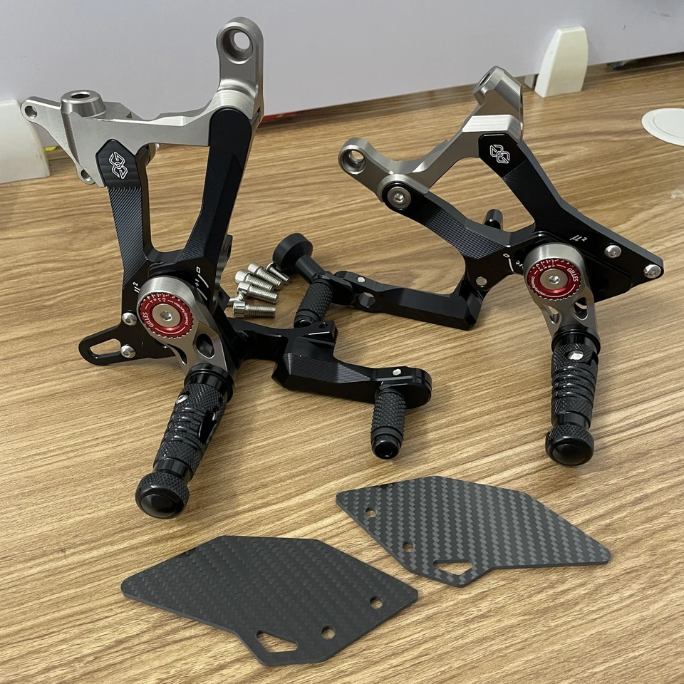 For Ducati Panigale V4 V4S V4R 18-24 Adjustable Rearsets FootPegs CNC Aluminum — 第 4/4 张图片