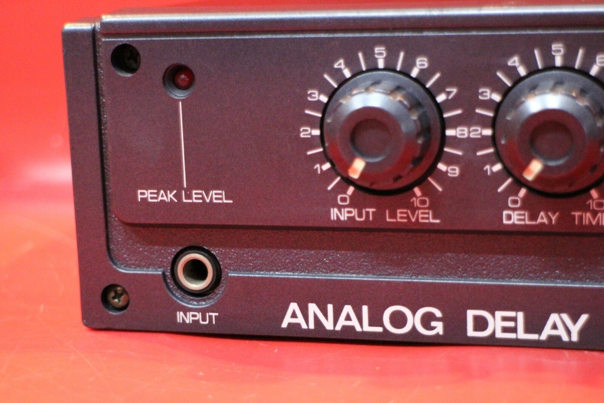 AD100 maxon　ANALOG DELAY Vintage USED Maxon AD 100 Echo Analog Delay Effect Unit