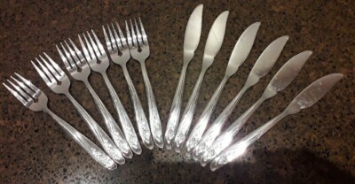 Sechs Vintage Oneida Roseanne Edelstahl Fischmesser und Fischgabeln B12