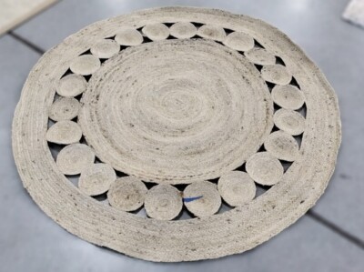 IVORY 5' X 5' Round Broken Thread Rug, Reduced Price 1172720161 NF364B-5R